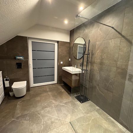 Modern House Gehrden Auf 2 Etagen, Nice Garten, Barbecue, Contactless Check-In, Free Parking エクステリア 写真