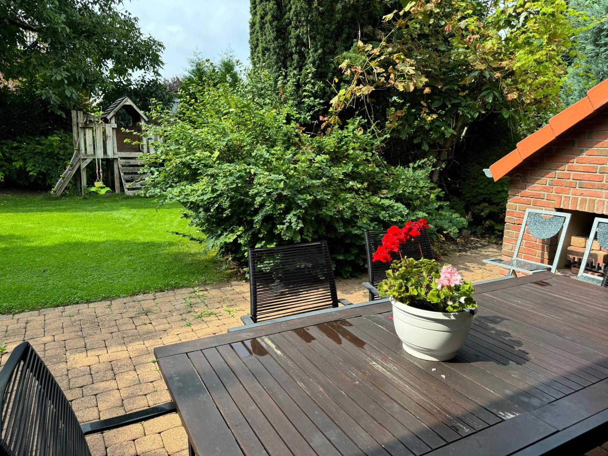 Modern House Gehrden Auf 2 Etagen, Nice Garten, Barbecue, Contactless Check-In, Free Parking エクステリア 写真