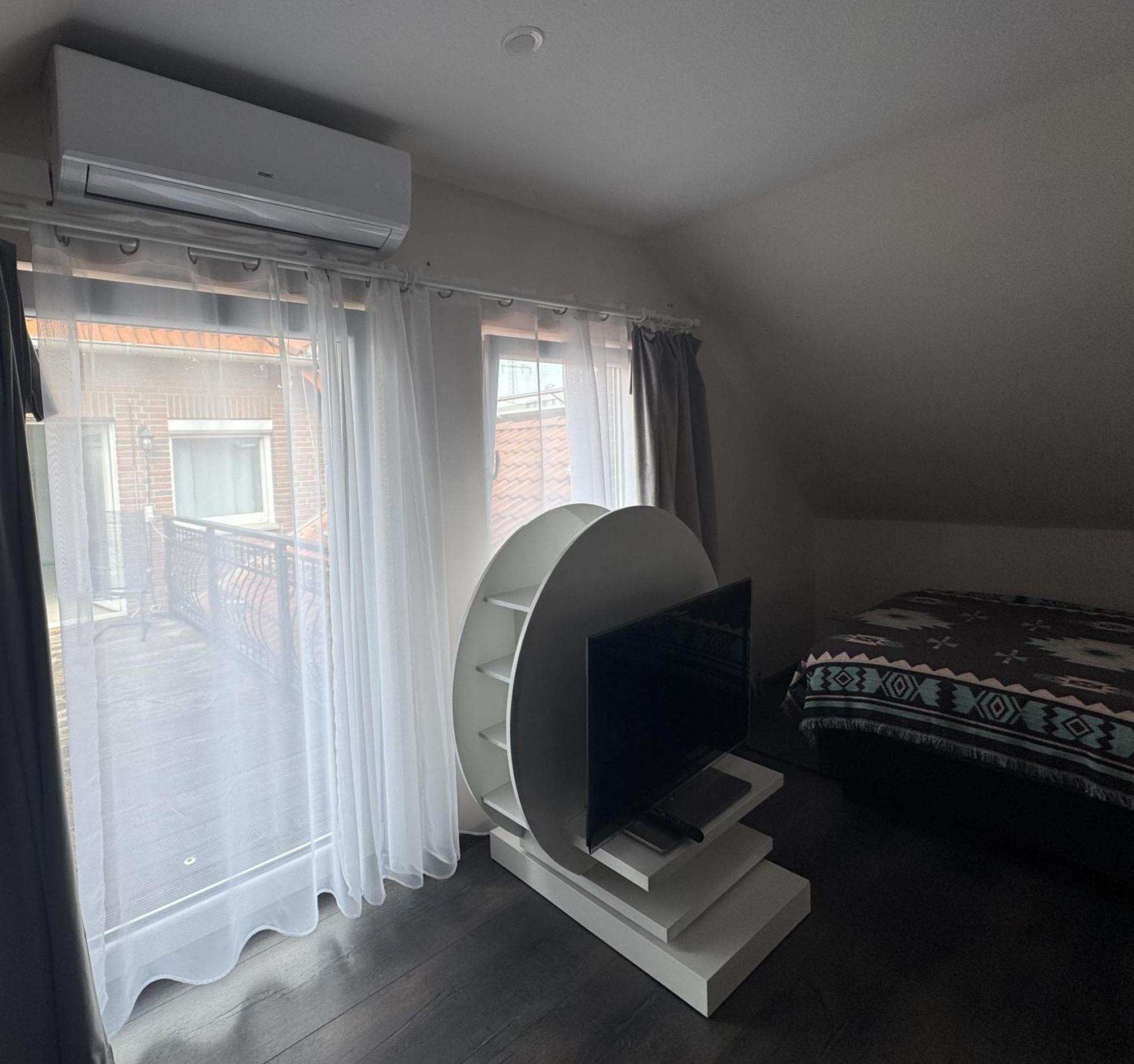 Modern House Gehrden Auf 2 Etagen, Nice Garten, Barbecue, Contactless Check-In, Free Parking エクステリア 写真