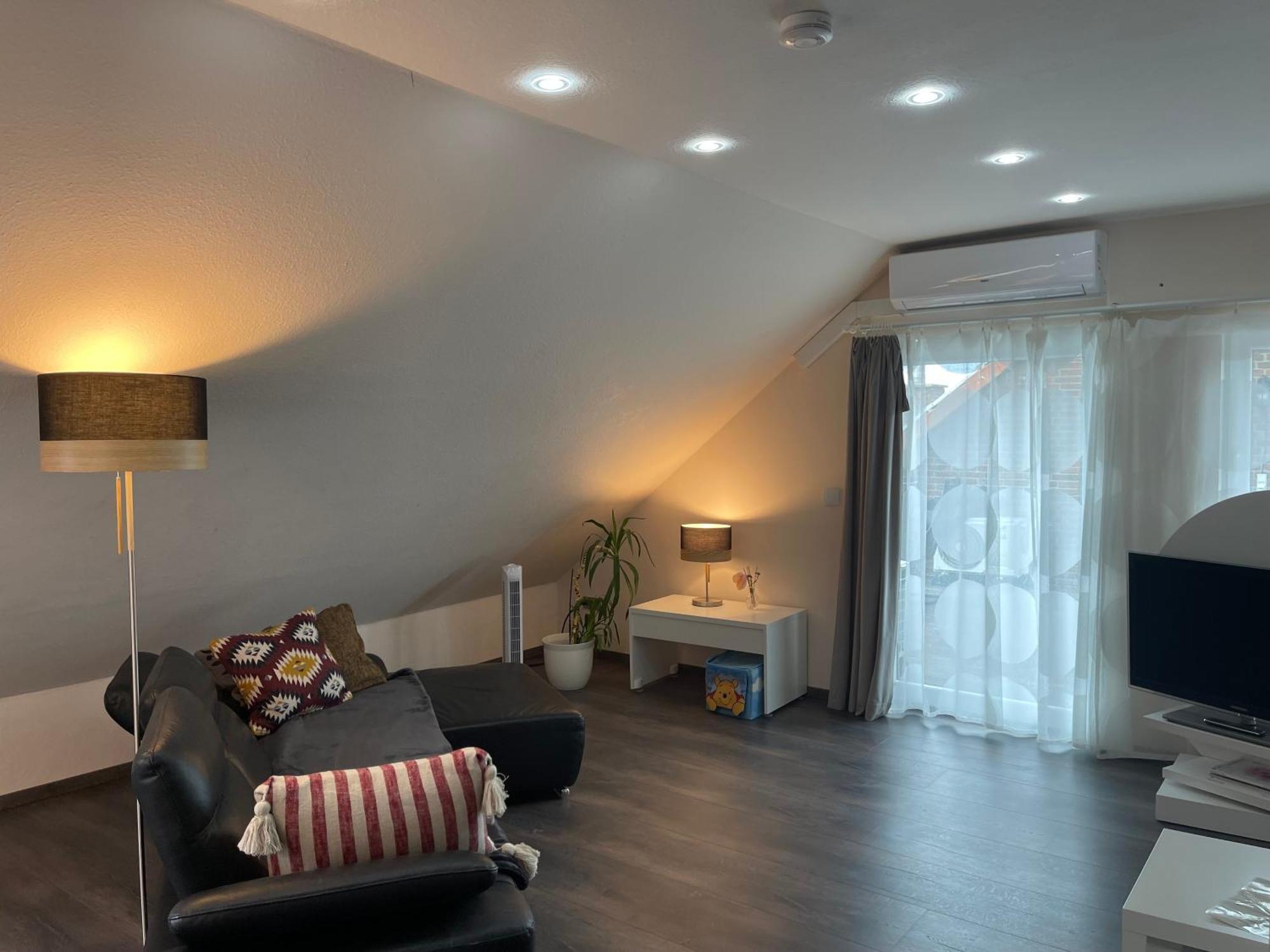 Modern House Gehrden Auf 2 Etagen, Nice Garten, Barbecue, Contactless Check-In, Free Parking エクステリア 写真