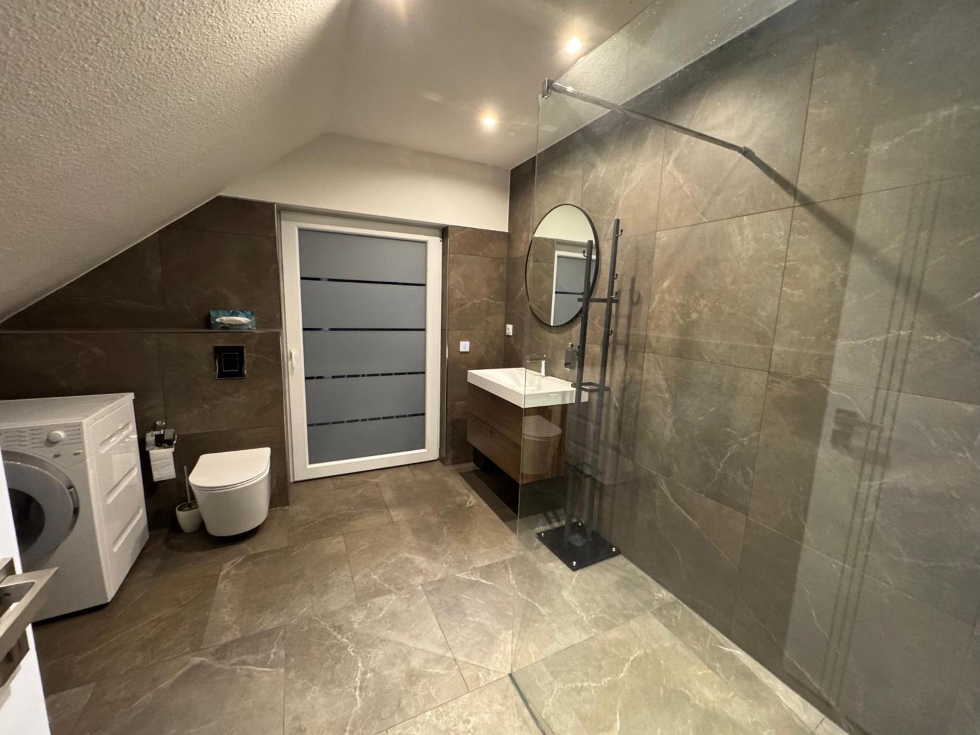 Modern House Gehrden Auf 2 Etagen, Nice Garten, Barbecue, Contactless Check-In, Free Parking エクステリア 写真