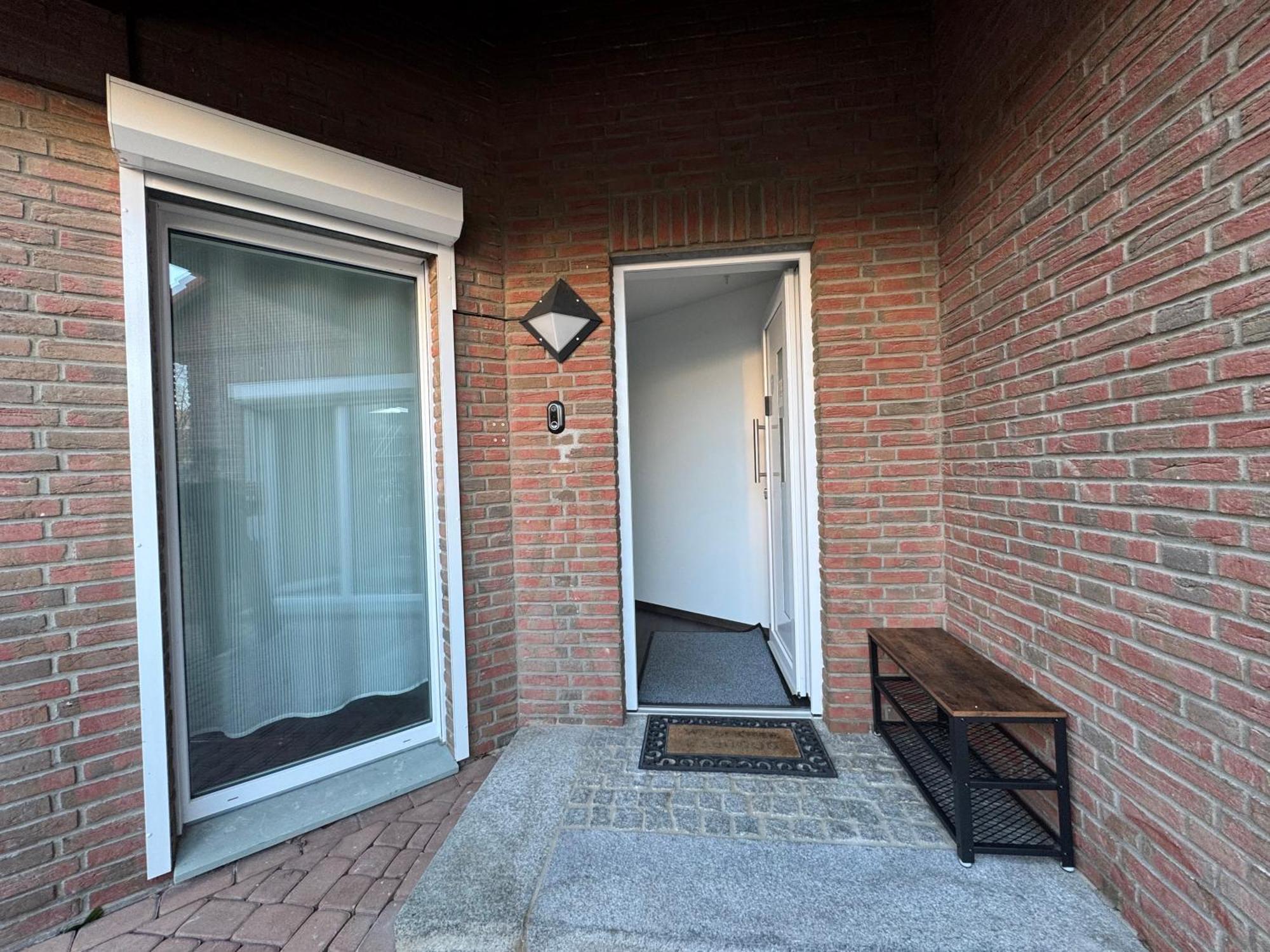 Modern House Gehrden Auf 2 Etagen, Nice Garten, Barbecue, Contactless Check-In, Free Parking エクステリア 写真